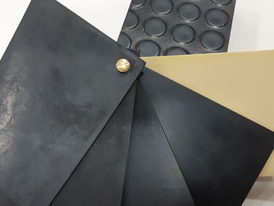 Gummiplatten: Materialien, Eigenschaften und Verwendung